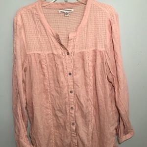 ||AMERICAN EAGLE PINK FLOWY BUTTON SHIRT||